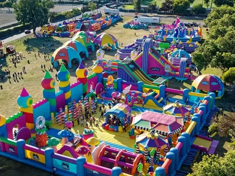 Bahan terpal mana yang lebih cocok untuk penggunaan outdoor jangka panjang?